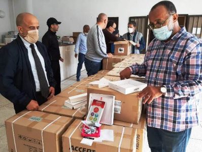 توزيع 1300 لوحة على تلاميذ الجديدة