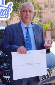 تكريم التيباري اسخون بوسام الاستحقاق