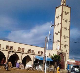 حرمان مسجد اثنين الغربية من دعم الوزارة الوصية