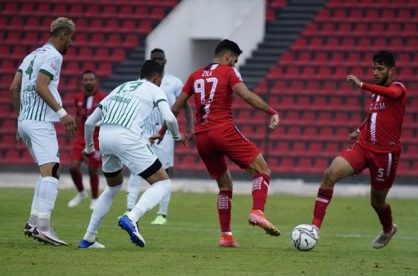 الدفاع الجديدي يندحر دورة بعد أخرى